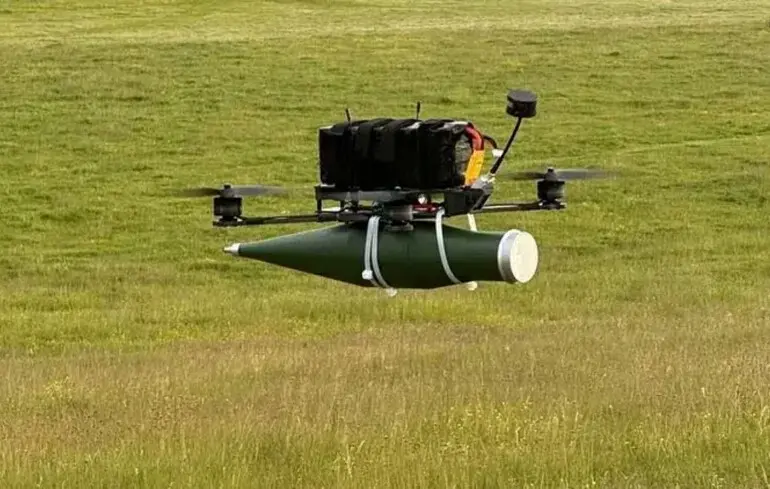 Міноборони дозволило ЗСУ використовувати український FPV-дрон «Громило»