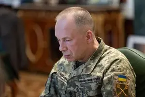 Сырский приказал перевести в Сухопутные силы 50 тысяч военных из разных родов войск – СМИ