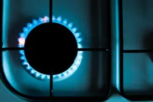 «Нафтогаз» и Минэнерго пропустили сезон низких цен на газ в Европе и теперь закупают его вдвое дороже – обозреватель