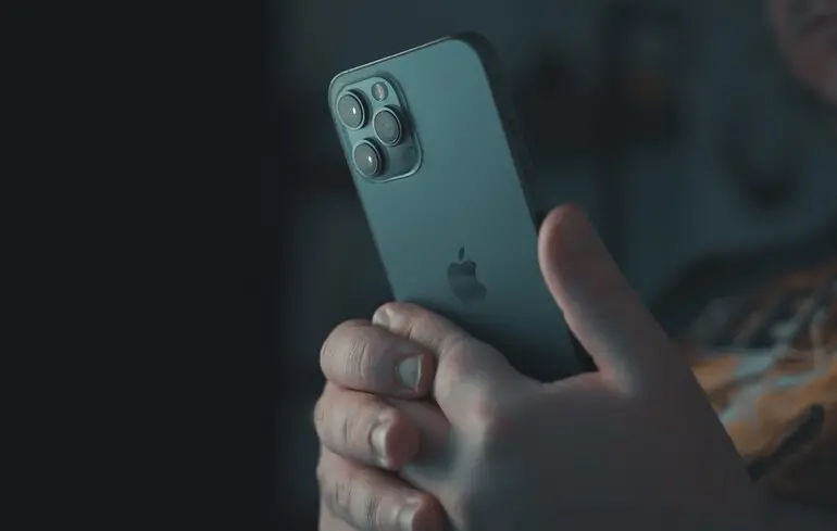 Apple може представити новий iPhone SE