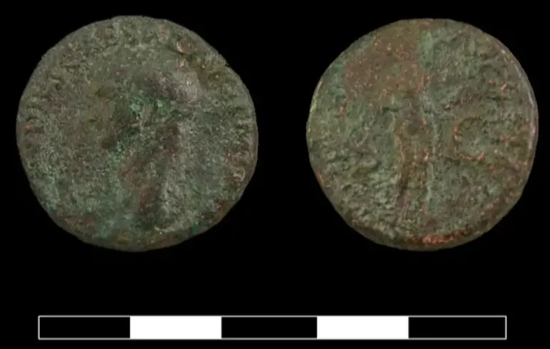 В пещере нашли римскую монету