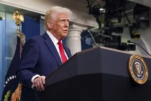 Трамп хочет заключить с Зеленским сделку на $500 млн о доступе к редкоземельным минералам и газу в Украине 