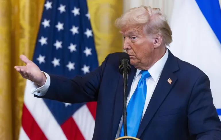 Трамп пропонує білим мешканцям ПАР переїхати до США через 