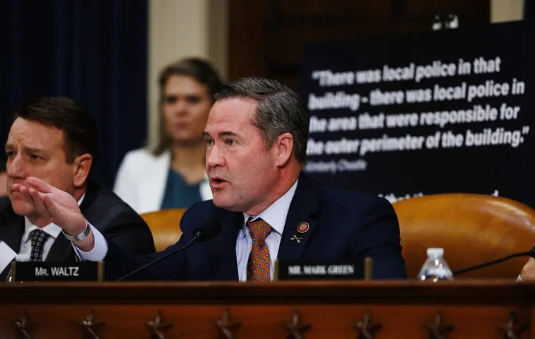 Трамп завершит войну, а гарантии безопасности будут за Европой — Уолтц