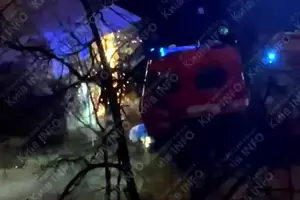 Из-за удара
