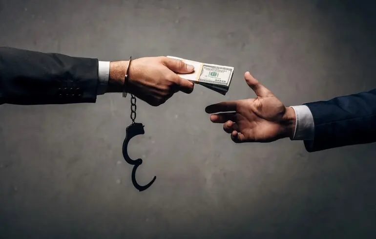 Боротьба з корупцією в Україні: Євросоюз змінює підхід та вимоги