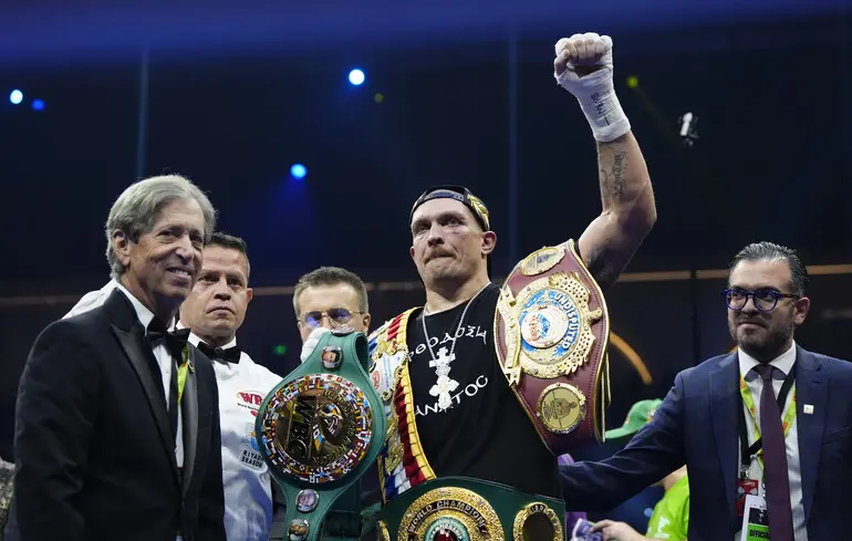 Олександр Усик