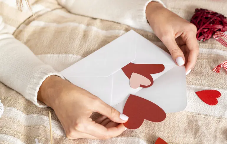 В День святого Валентина можно послушать песни о любви