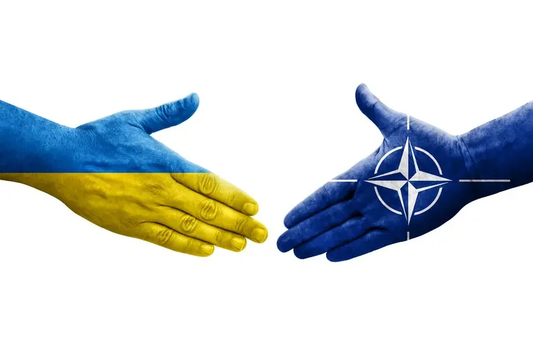 Украина может вступить в НАТО и вернуться к границам 2014-го — заместитель Келлога