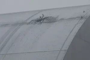 Удар российского дрона по ЧАЭС: угроза утечки радиации остается