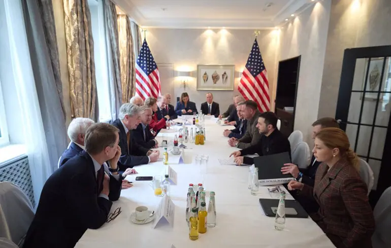 Зеленський після зустрічі з віце-президентом США: Україні потрібні реальні гарантії безпеки