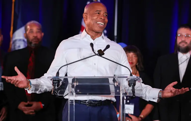 Корупційний скандал із мером Нью-Йорка: головний прокурор Мангеттена - приклад для українського правосуддя