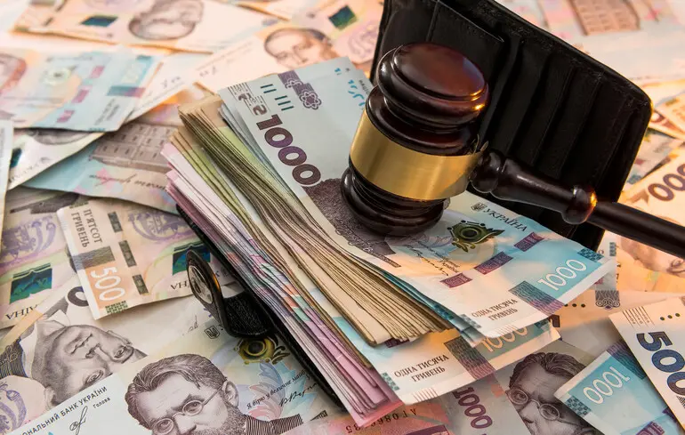 В Україні 233 судді без повноважень продовжують отримувати зарплату з бюджету