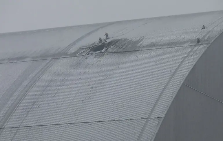 Пожежа на ЧАЕС все ще триває, але радіація в нормі