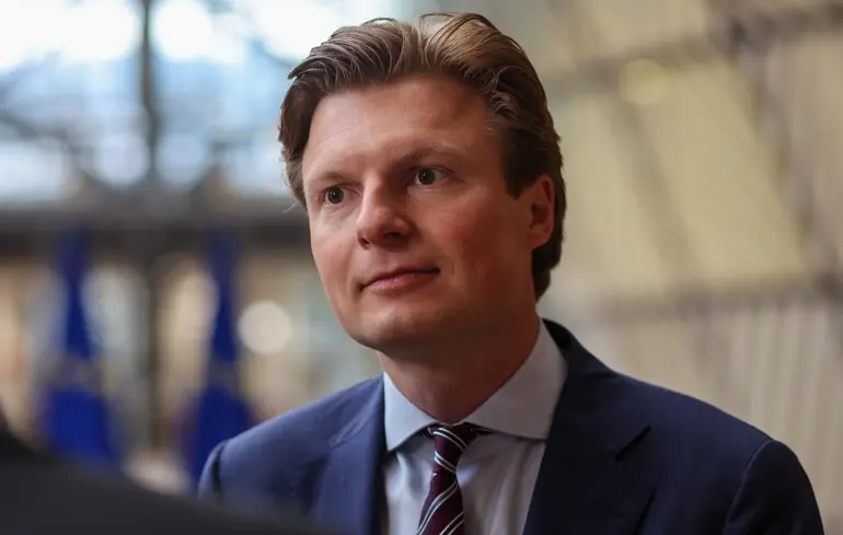 Глава Міноборони Нідерландів: Європа має забезпечити собі місце за столом переговорів щодо миру в Україні