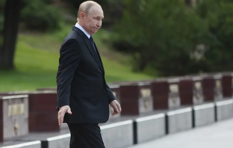  Путін може погодитися на поступки Україні, щоб уникнути краху економіки Росії — The Telegraph 