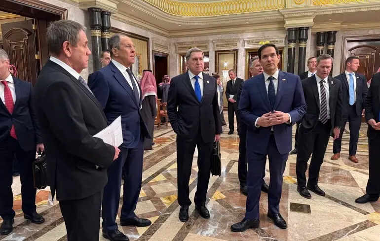 NYT пише, що після переговорів з Росією Рубіо зателефонував європейцям, аби заспокоїти їх. Зраду скасовано? 