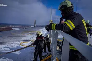 На Чернобыльской АЭС спасатели ликвидируют ячейку тления