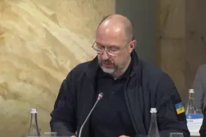 Шмыгаль рассказал, сколько рабочих мест потеряла Украина из-за полномасштабной войны