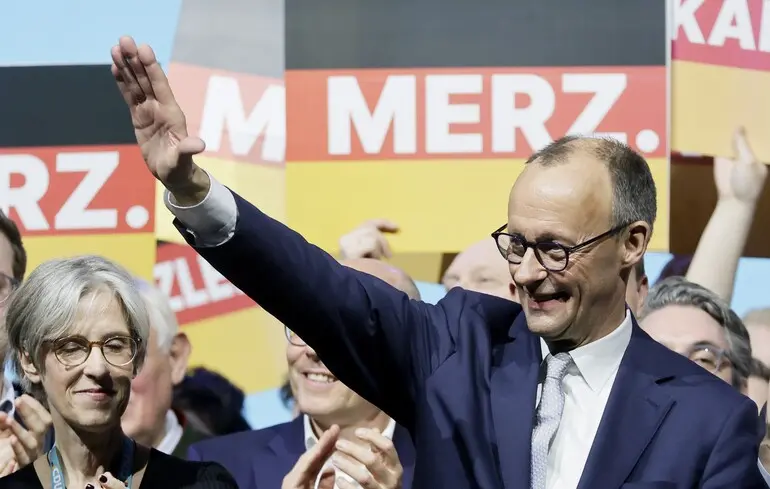 Мерц терміново шукає 200 млрд євро для занедбаної армії Німеччини ‒ Bloomberg