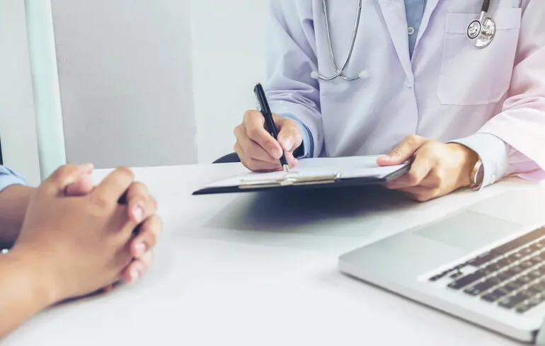 Электронный больничный: когда он будет готов к оплате в случае осложнений во время родов