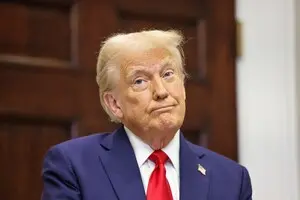 Рейтинг одобрения Трампа остается стабильным – опрос Reuters/Ipsos