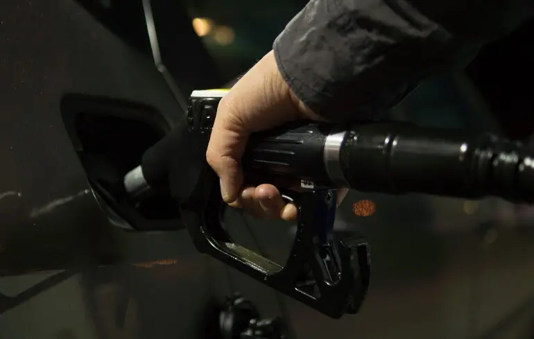 Нефть дорожает на ожиданиях подписания соглашения по ископаемым между США и Украиной