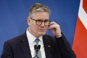 Bloomberg: Встреча Трампа и Стармера: какие вызовы ждут британского премьера?