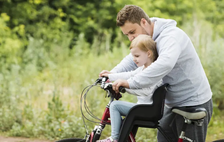 Соціальна відпустка: чи нададуть батьку дитини, якщо матір перебуває в декреті