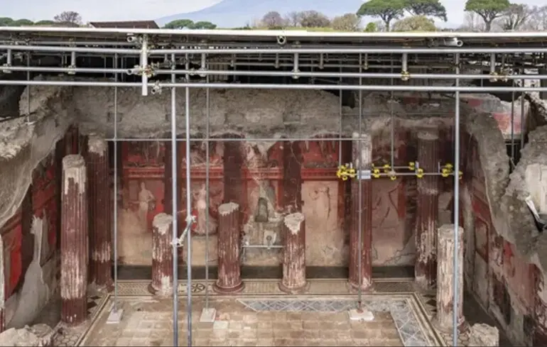 Фреска зображувала послідовниць культу Діоніса