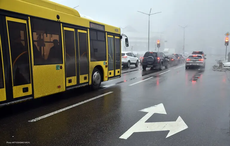 У столиці зміниться рух транспорту під час тривоги