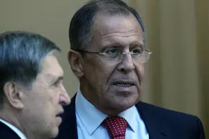 Лавров сравнил Макрона с Наполеоном и Гитлером