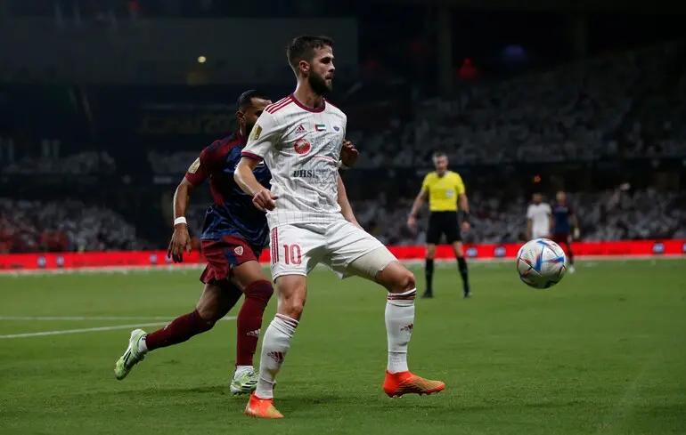 Зірковий футболіст розповів про зловживання нецензурною лексикою росіянами