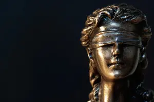 Хищение средств при создании системы 