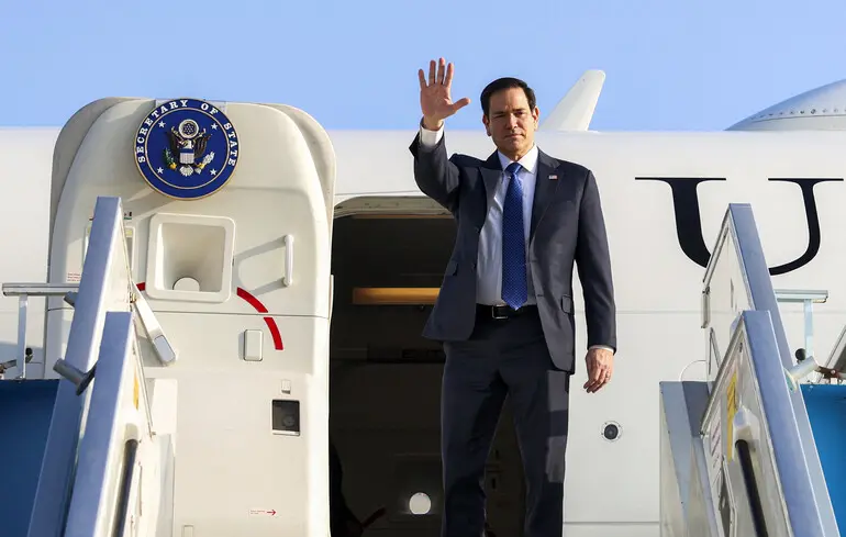 США не против участия Китая в миротворческих инициативах, но пока это не обсуждалось — Рубио