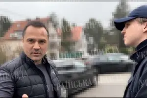 Выезд Комарницкого за границу не обошелся без помощи «ручных» правоохранителей и спецслужб — источник