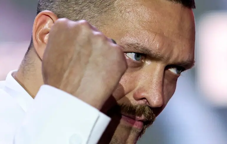 Александр Усик