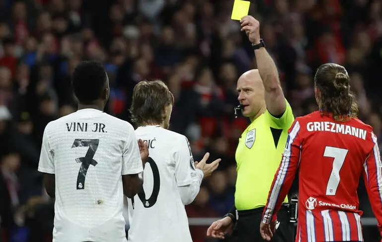 Арбітр матчу 