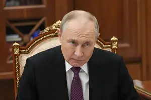 Путин не отказался от намерений захватить контроль над Украиной, считает разведка США — WP