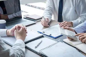 ФОПи України: чому вони закриваються та що їм потрібно 