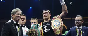 Усик не планує захищати титул WBO проти Паркера у наступному бою