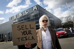 Водії відмовляються від Tesla: кількість бажаючих продати авто зросла