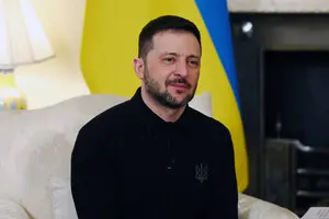 В Politico дали свою трактовку того, почему Зеленский не одевает костюм