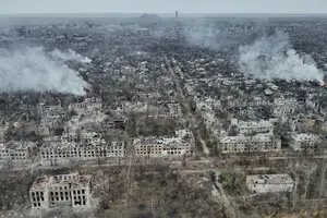 Следует готовиться к потере еще одного города на Донбассе - обозреватель считает, что во главу угла стоит поставить жизнь бойцов ВСУ