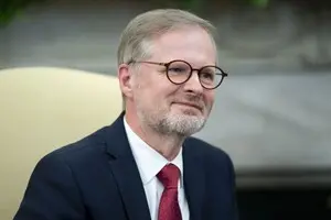 Франция и Великобритания стали лидерами жесткой силы в Европе — премьер-министр Чехии