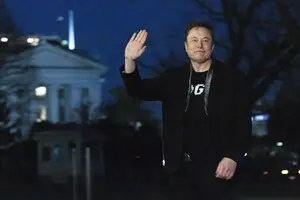Расследовать инцидент в чате Signal поручили команде Маска