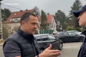 Бежать Комарницкому из Украины помогали СБУ и полиция, а из Киева его вывозили в авто с табличкой «Груз 200» – расследование