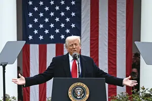 Трамп: США впроваджують 25% тариф на усі іноземні автомобілі