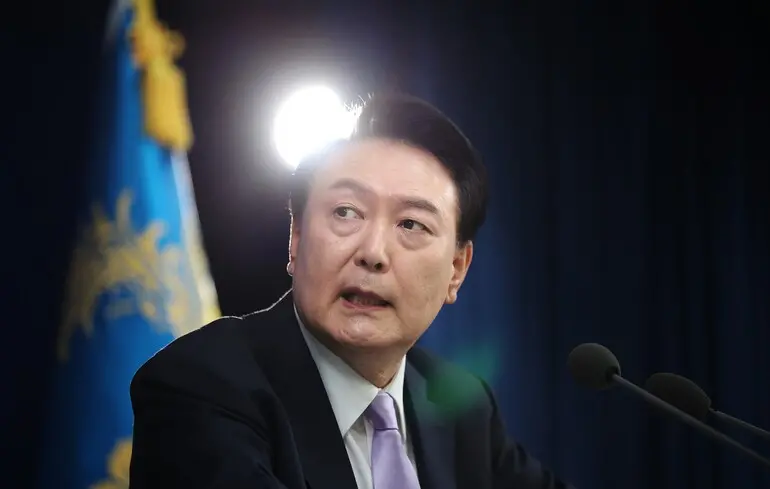 У Південній Кореї суд остаточно усунув з посади президента Юн Сок Йоля: що чекає на країну далі 