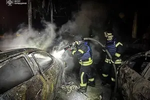 Российские дроны подожгли автосалон на Киевщине, а в КГВА рассказали, как пережила ночную атаку столица